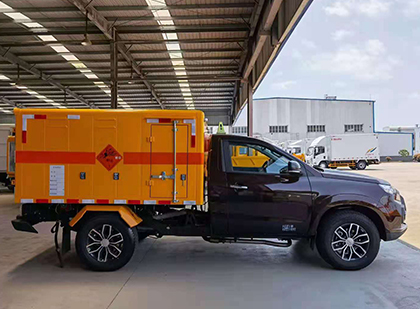 师宗爆破器材运输车