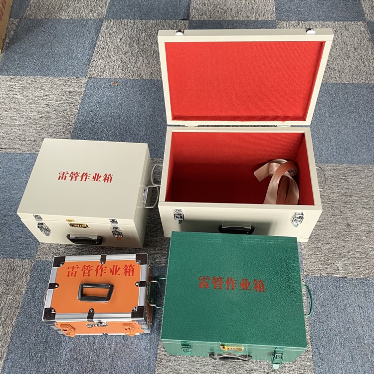 师宗爆破工程作业箱如何选择？玻璃钢与传统材质的全面对比